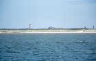 Langeoog ist auch ganz nett. Der Wasserturm und rechts erst die evangelische und dann die katholische Kirche